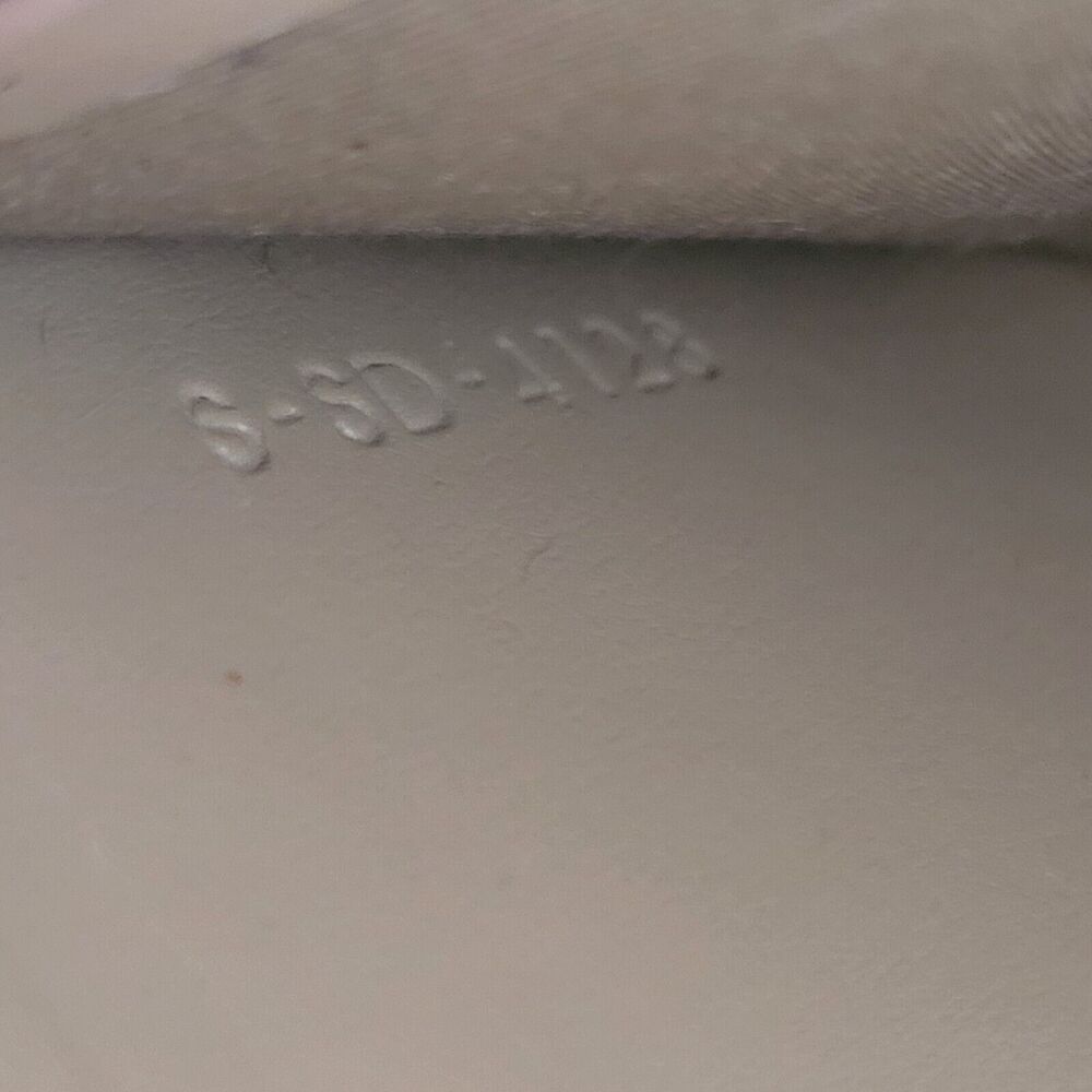 Celine Wallet Leather Gold Metali Card Bill Holder Large Zip Around Continental - Picture 7 of 10